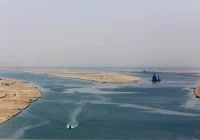 افت ۶۰ درصدی درآمد مصر از کانال سوئز؛ تأثیر جنگ غزه بر تجارت جهانی افت ۶۰ درصدی درآمد مصر از کانال سوئز؛ تأثیر جنگ غزه بر تجارت جهانی